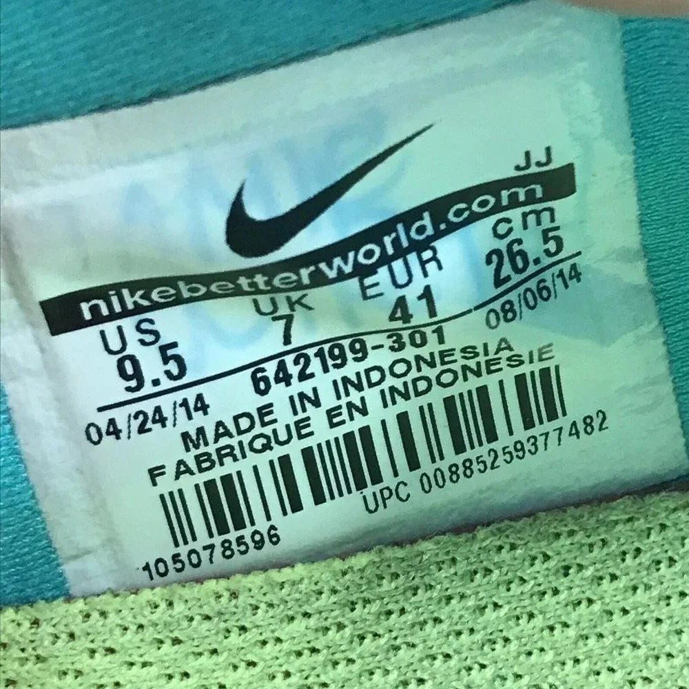 Nike discount shipping pairs